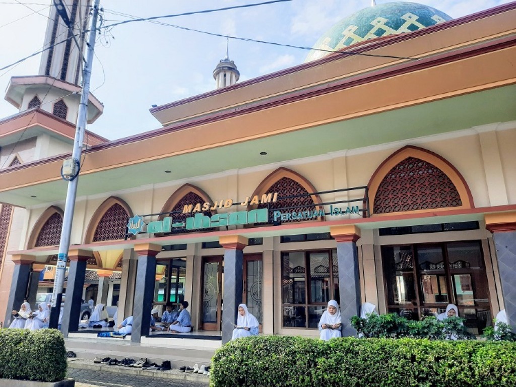 Selamat Menempuh Ujian Tahfizh Reguler: Kelas 12 Mu’allimin Persis 109 Kujang