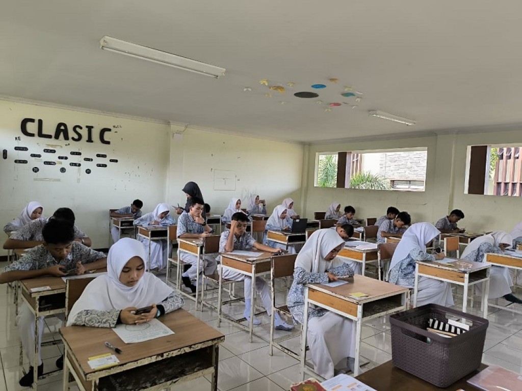 Selamat Melaksanakan UAPS dan AM/UM: Kelas 9 MTs Tahfizhil Qur’an Pesantren Persis 109 Kujang Siap Ujian