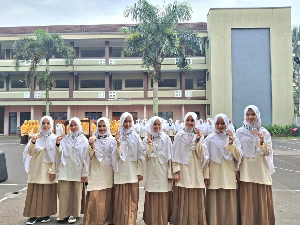 Teguhkan Tekad dan Semangat: Santri Pesantren Persis 109 Kujang Laksanakan Bai’at Mingguan