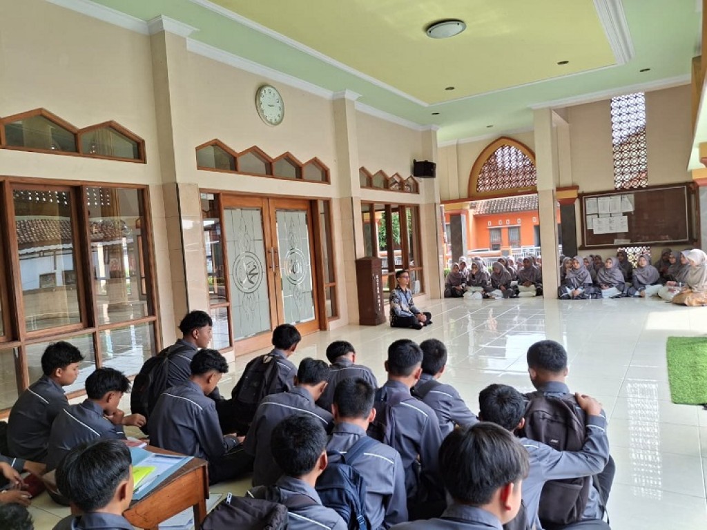 Harumkan Kenangan, Sambut Masa Depan: Persiapan Perpisahan Kelas 9 MTs Tahfizhil Qur’an Persis 109 Kujang