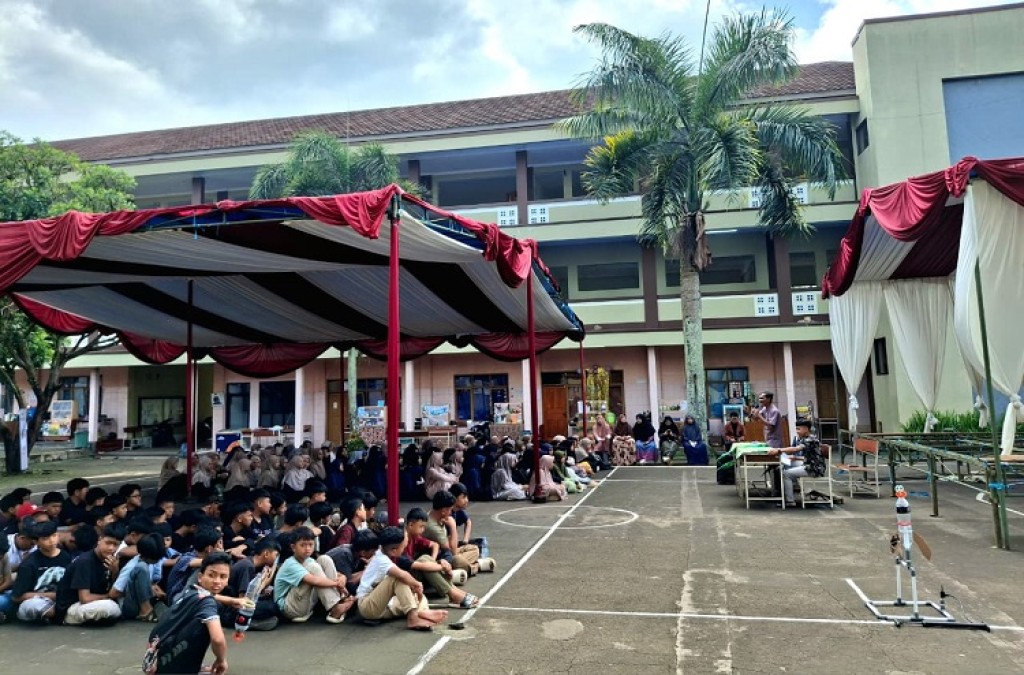 Semarak HIPA! Santri Pesantren Persis 109 Kujang Siap Uji Ilmu dan Tebar Kebaikan