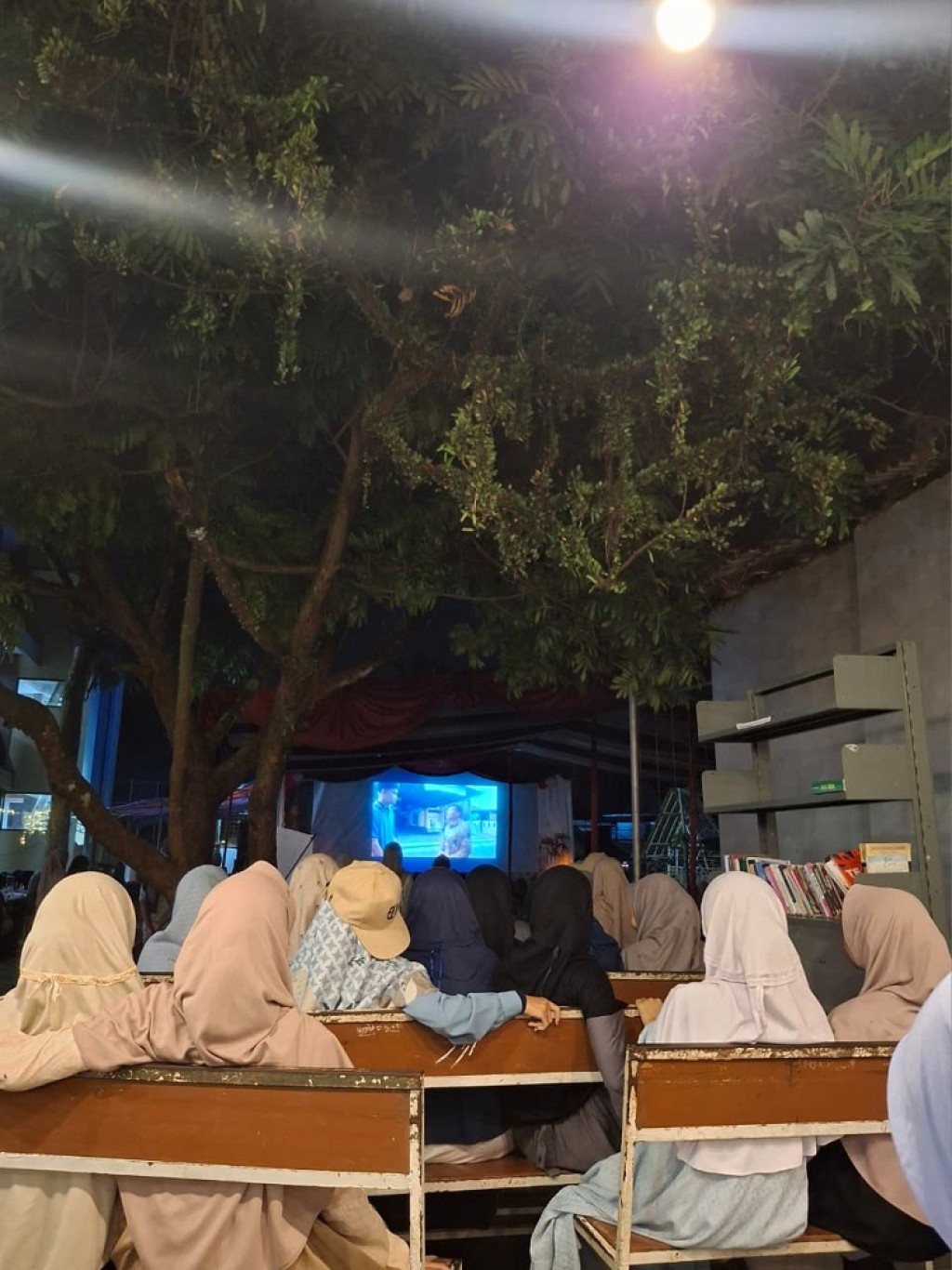 Sambut Malam Puncak HIPA: Panggung Kreasi Seni dan Pemutaran Film Pendek, Bukti Multitalenta Santri Kujang