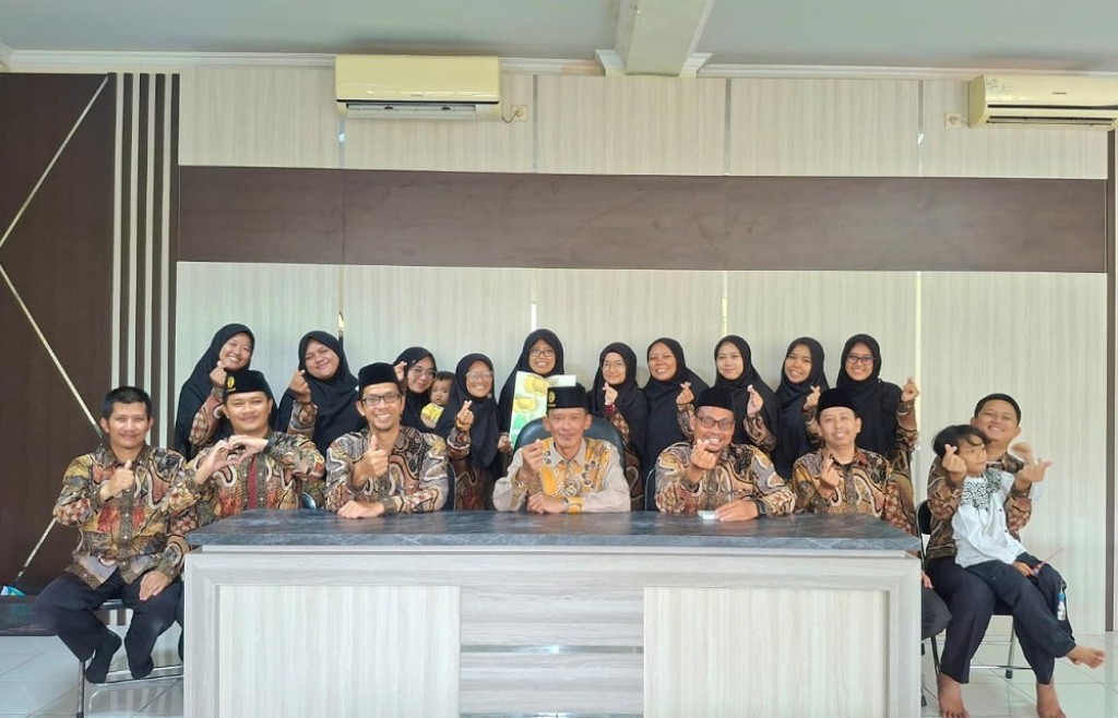 Kenangan yang Tertinggal, Doa yang Mengiringi: Perpisahan Asatidz Pesantren Persis 109 Kujang