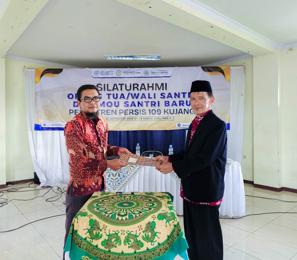 Awal Kolaborasi Membangun Generasi, Pesantren Persis 109 Kujang Gelar Ta’aruf dan MOU Orang Tua Santri Baru