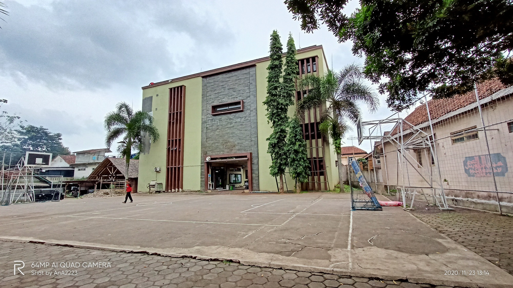 Lapangan Serbaguna