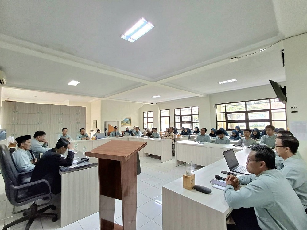 Ruang Asatidz