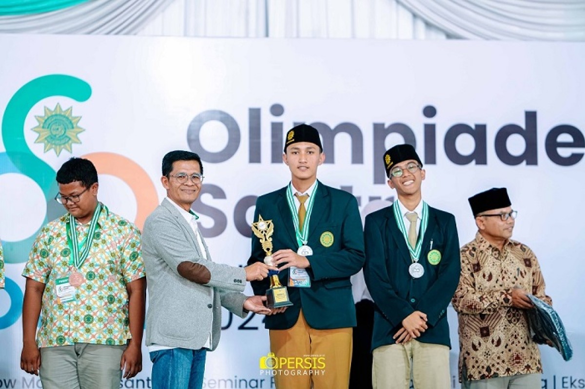 Juara Olimpiade Debat Fikih dan Isu Kontemporer